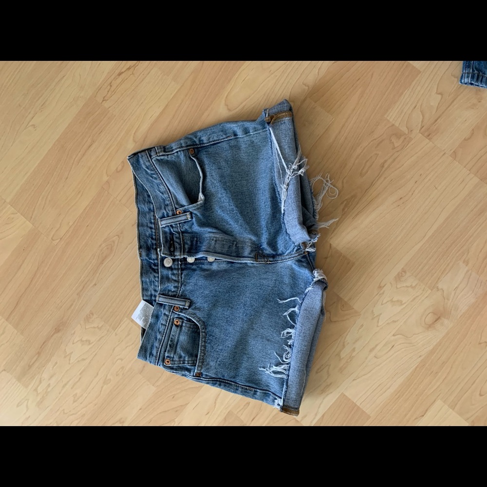501 Levi shorts